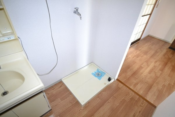 【設備】 | メゾン平成 | 室内洗濯機置き場