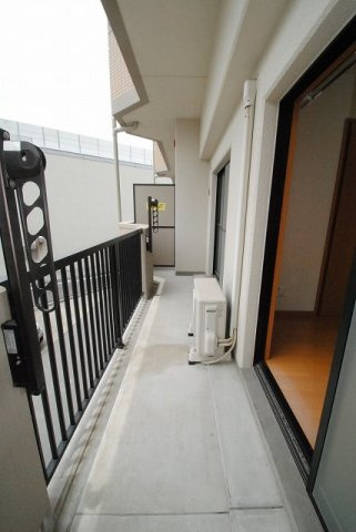 ＧＲＥＥＮ　ＨＩＬＬＳ津福のバルコニー