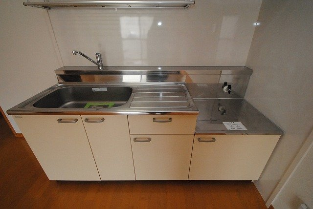 ＧＲＥＥＮ　ＨＩＬＬＳ津福のキッチン