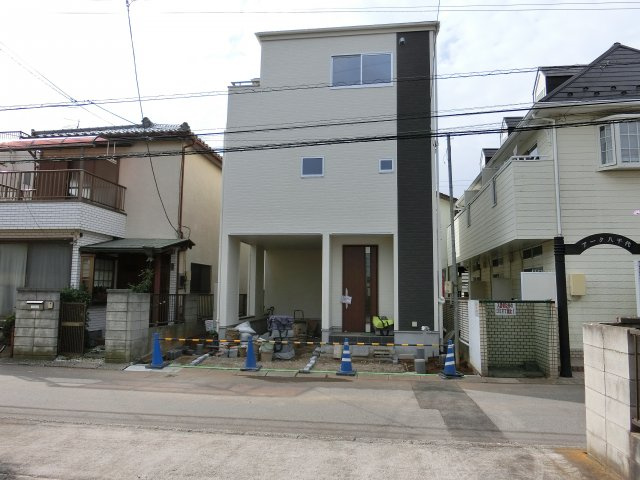 八千代市八千代台東１丁目　新築戸建の外観