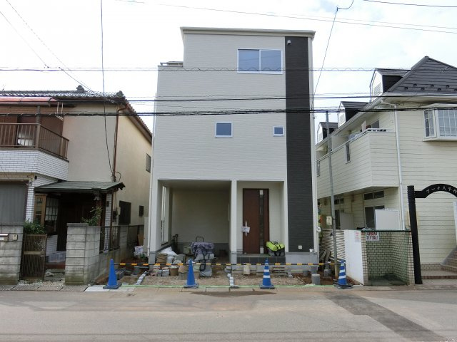 八千代市八千代台東１丁目　新築戸建の外観|八千代市八千代台東１丁目　新築戸建　５LDK　もうすぐ完成致します。