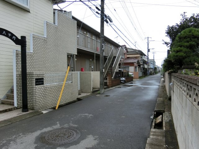 八千代市八千代台東１丁目　新築戸建の前面道路含む現地写真