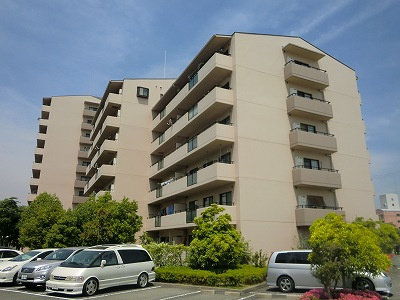 グリーンスクエア三田３号棟の外観