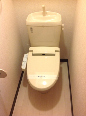 【トイレ】 | ファンタジア五香 | 温水洗浄便座つき