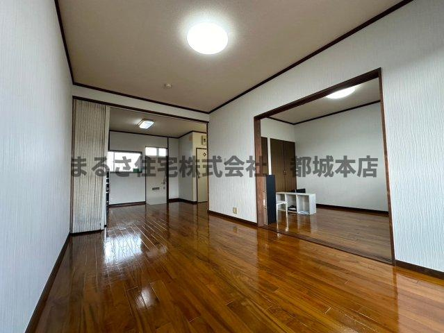 クレス中村の居間・リビング|101の写真です。