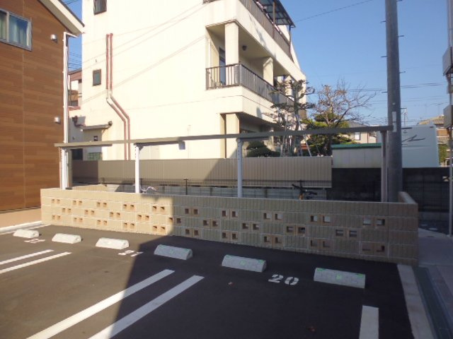 メゾンソレイユ亀島第２公園前Ａのその他共用部分|駐輪場・駐車場