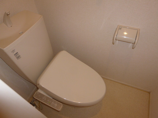 メゾンソレイユ亀島第２公園前Ａのトイレ