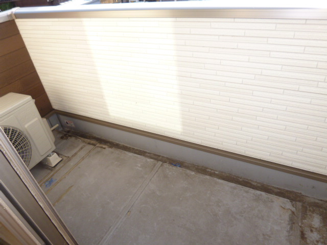 メゾンソレイユ亀島第２公園前Ａのバルコニー