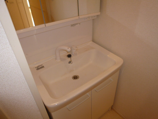 メゾンソレイユ亀島第２公園前Ａの洗面所