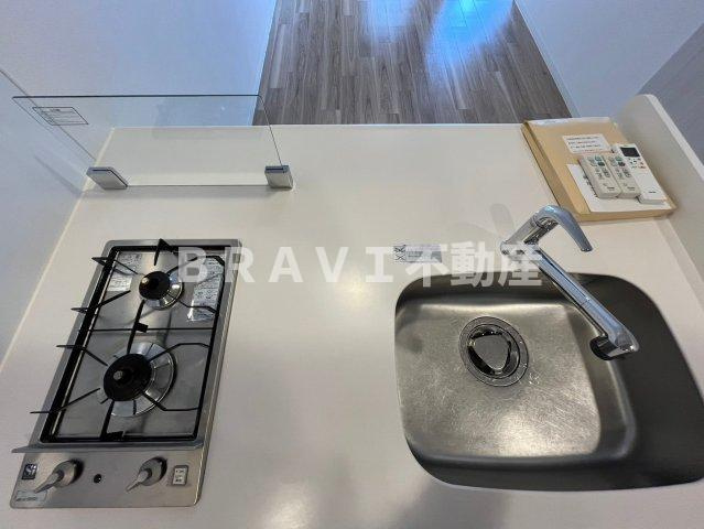 プレサンス心斎橋ニスト　BRAVI不動産のキッチン|【プレサンス心斎橋ニスト】お料理しやすいキッチンです