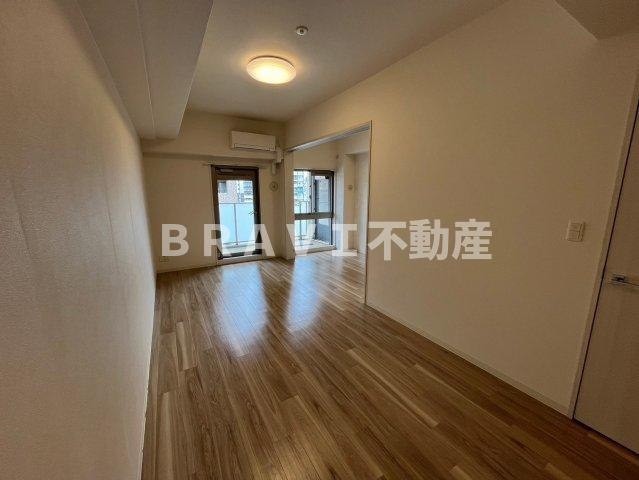 プレサンス心斎橋ニスト　BRAVI不動産の居間・リビング|【プレサンス心斎橋ニスト】リビングです