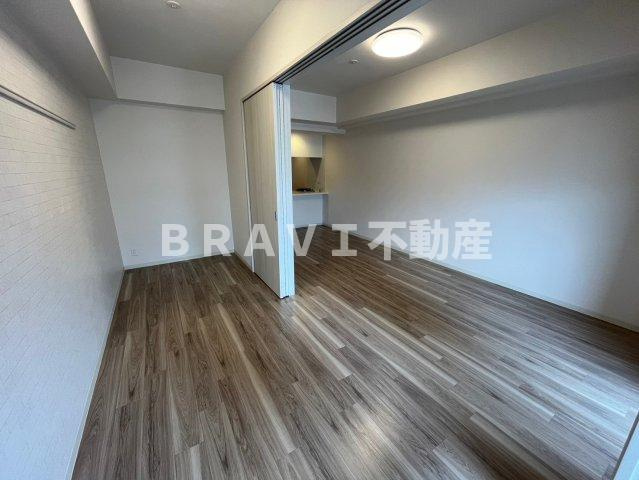プレサンス心斎橋ニスト　BRAVI不動産の洋室|【プレサンス心斎橋ニスト】広々とした洋室です