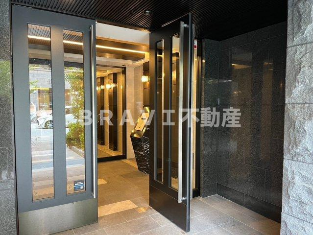 プレサンス心斎橋ニスト　BRAVI不動産のエントランス|【プレサンス心斎橋ニスト】エントランスです