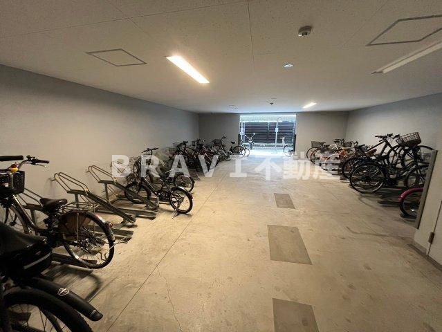 プレサンス心斎橋ニスト　BRAVI不動産のその他|【プレサンス心斎橋ニスト】駐輪場です