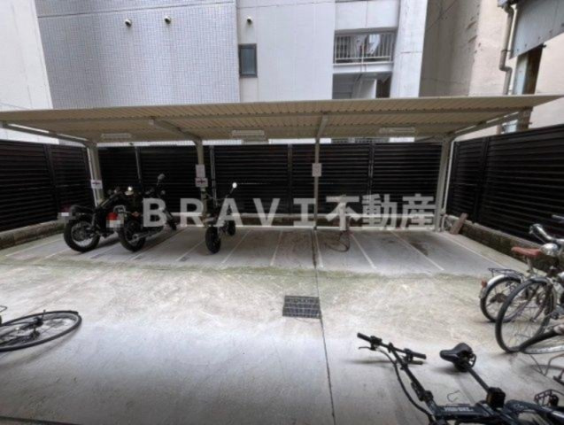 プレサンス心斎橋ニスト　BRAVI不動産のその他共用部分|【プレサンス心斎橋ニスト】バイク置き場です