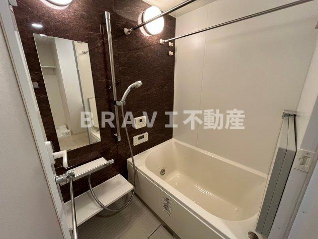 プレサンス心斎橋ニスト　BRAVI不動産の浴室|【プレサンス心斎橋ニスト】使いやすいお風呂です