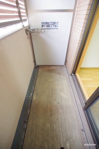 エステムコート梅田リトリーヴ　仲介手数料無料のバルコニー
