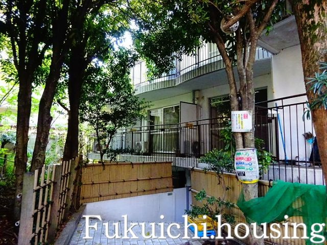 ＹＫＢ経堂マンションの外観