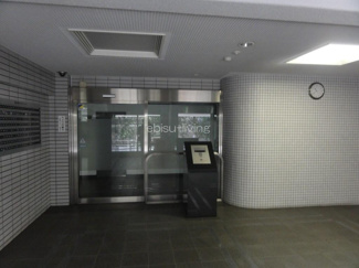 【エントランス】