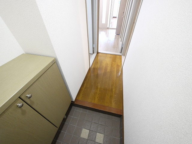 サンフィットラブリーの玄関|明るい玄関です