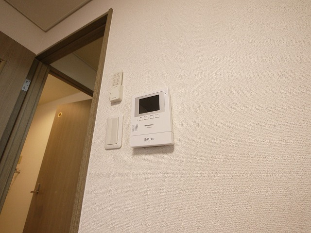 サンフィットラブリーのセキュリティ|モニター付きインターホーン