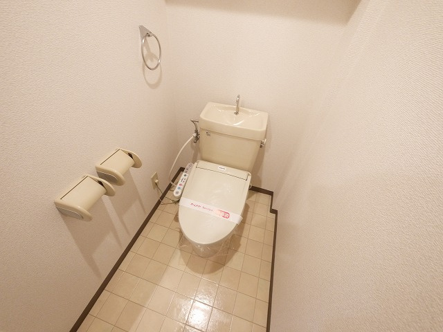 サンフィットラブリーのトイレ|コンパクトで使いやすいトイレです
