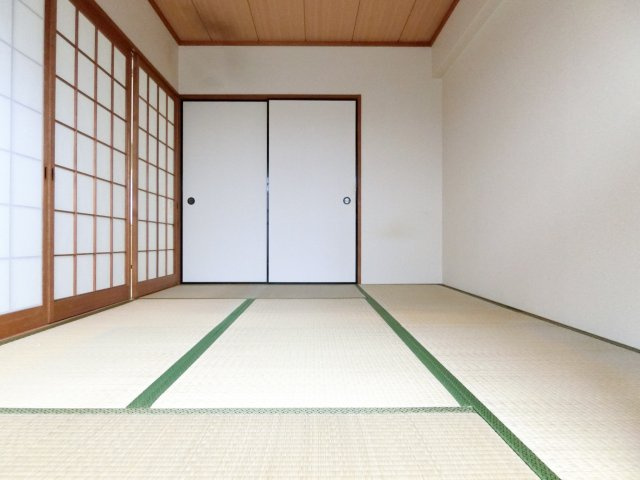 HIGASHIOマンションの寝室