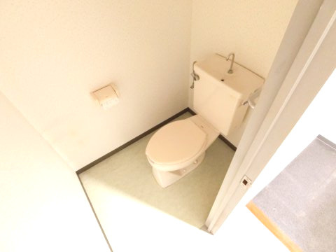 HIGASHIOマンションのトイレ