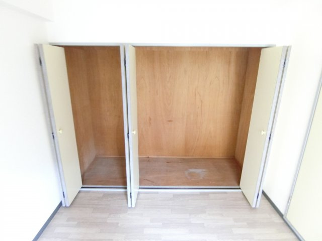 HIGASHIOマンションの収納