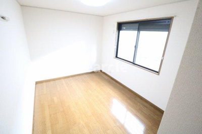 【寝室】 | ファミールSETA | 落ち着いて過ごせるお部屋なので、寝室にいかがでしょうか