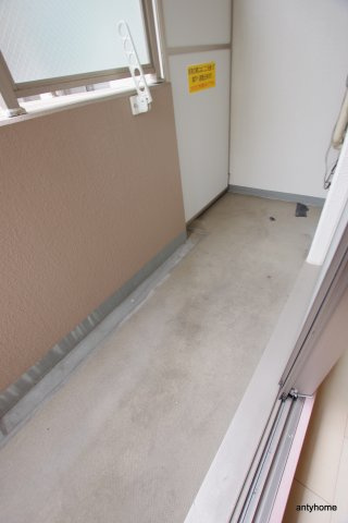 ソルレヴェンテ梅田　仲介手数料無料のバルコニー