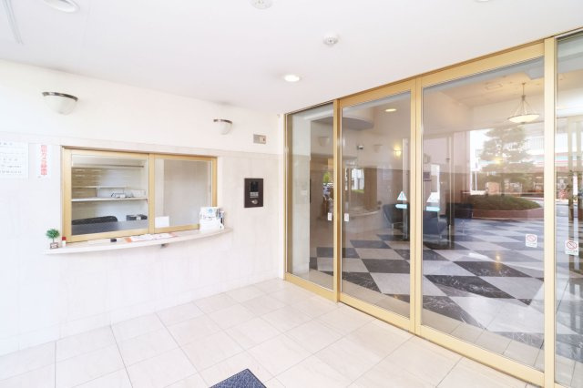 クレアウォーターマーク　12階のエントランス