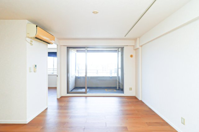 クレアウォーターマーク　12階の居間・リビング|現状優先です。