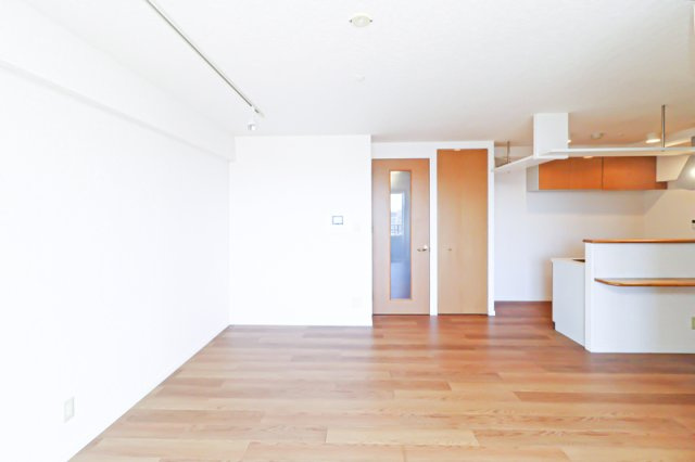 クレアウォーターマーク　12階の居間・リビング|現状優先です。