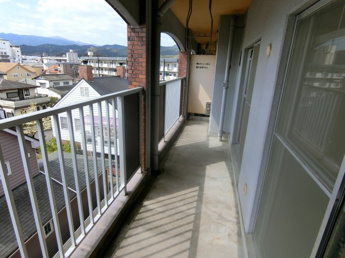 【バルコニー】