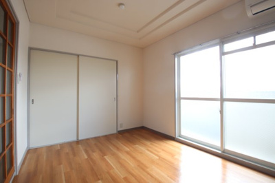 【洋室】 | ラ・フォーレ松ノ下