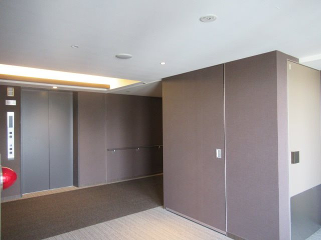 千代田区神田東松下町の賃貸マンションのその他|エレベーターホール