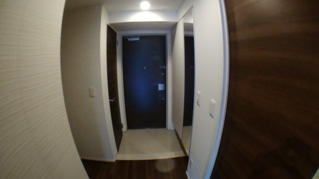 千代田区神田東松下町の賃貸マンションの玄関