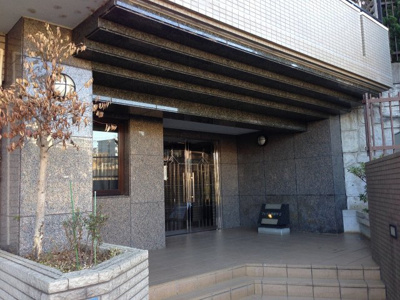 【エントランス】 | フェイム宮前平Ⅱ | 東急田園都市線「宮前平」駅徒歩17分、「宮崎台」駅バス6分「グリーンハイツ東」停歩5分