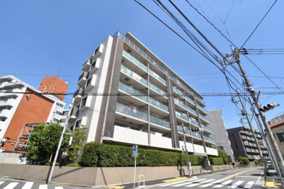 【外観】 | エンゼルアクシス多摩川緑地 | 京急空港線「糀谷」駅徒歩13分・「大鳥居」駅徒歩14分と2駅利用可能な好立地。