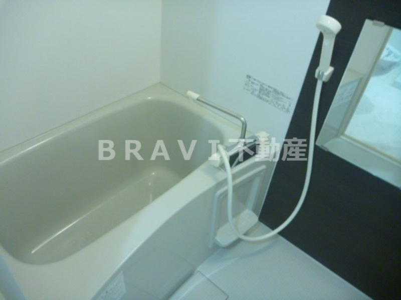 JPレジデンス大阪城東Ⅱ　BRAVI不動産の浴室|ゆったり過ごせるお風呂です