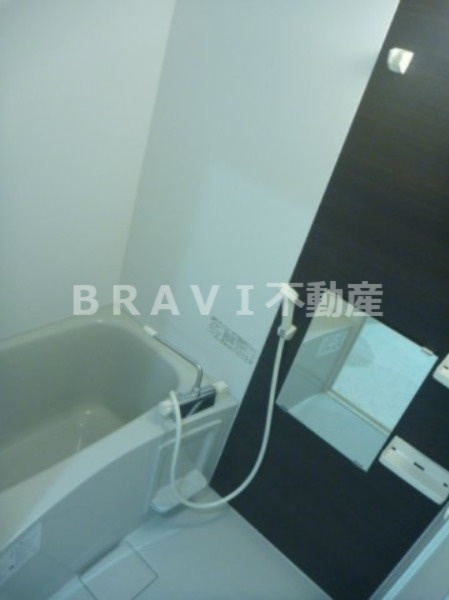 JPレジデンス大阪城東Ⅱ　BRAVI不動産の浴室|コンパクトで使いやすいお風呂です