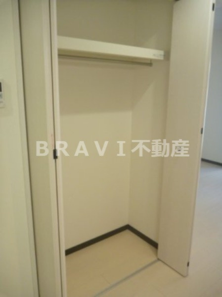 JPレジデンス大阪城東Ⅱ　BRAVI不動産の収納|便利な収納スペースです