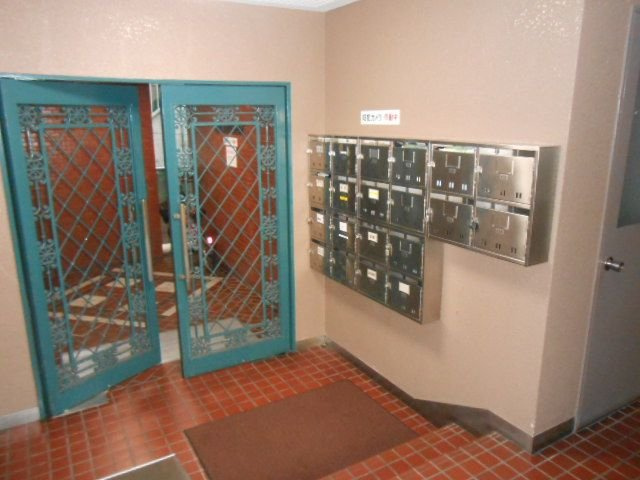 渡辺通カステリアのエントランス|渡辺通カステリア(2LDK）