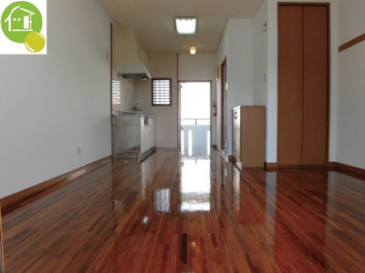 【洋室】 | サンヒルズ長田
