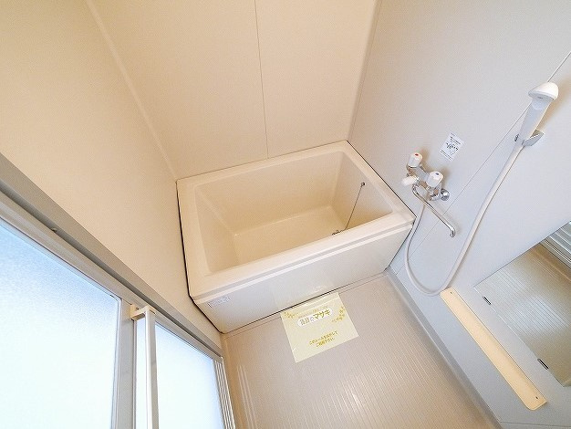 ヴィラ住吉の浴室|落ち着いた空間のお風呂です