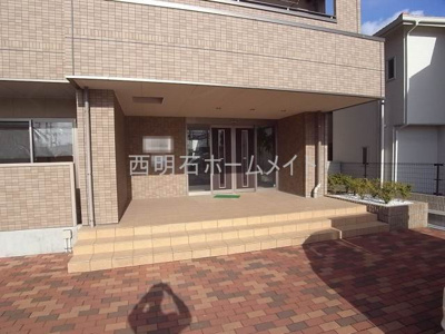 【エントランス】 | 　