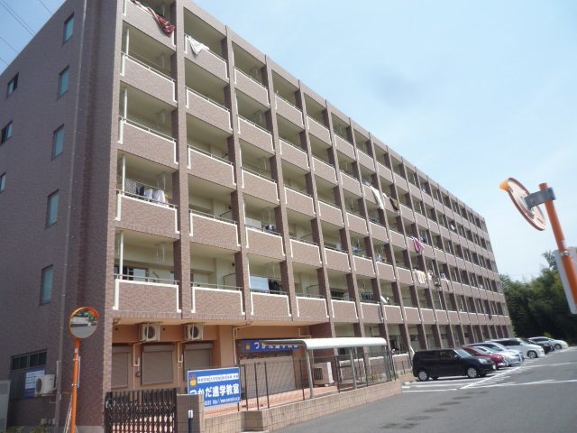 オリーブコート塚田の外観