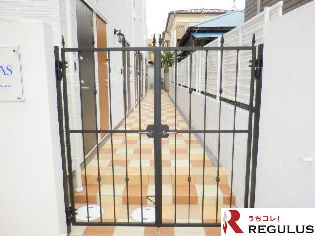 ミハス本八幡のエントランス