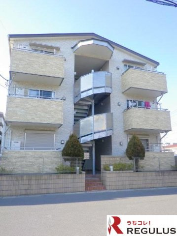 ルシェロ壱番館の外観